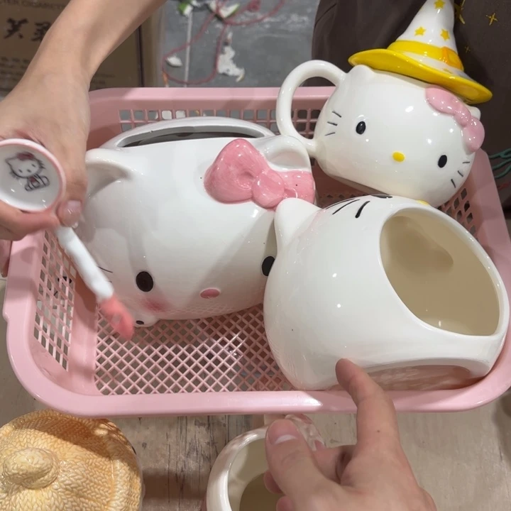 紫砂在干嘛呀亲爱呢