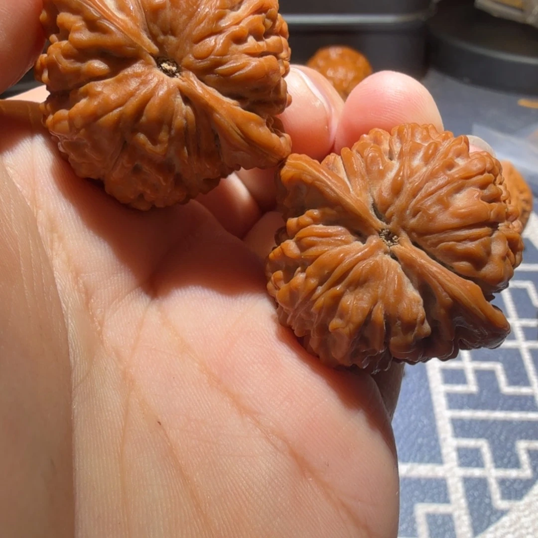 把件文玩核桃莲花