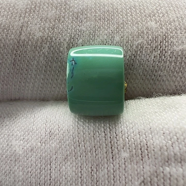 绿松石未镶嵌直切珠8.3