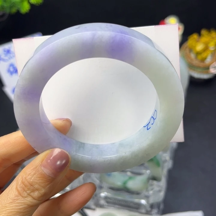 定制翡翠未镶嵌手镯