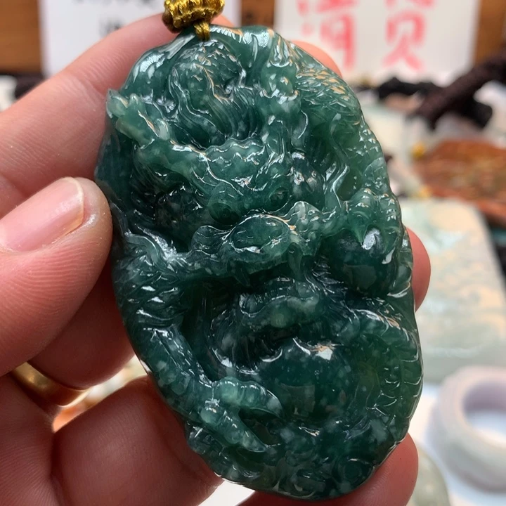 翡翠未镶嵌颈饰保真天然a货翡翠