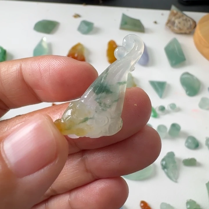 定制翡翠未镶嵌莲蓬