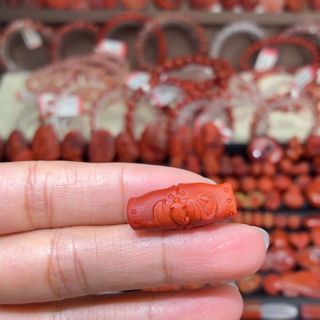 南红玛瑙未镶嵌颈饰满肉桶珠