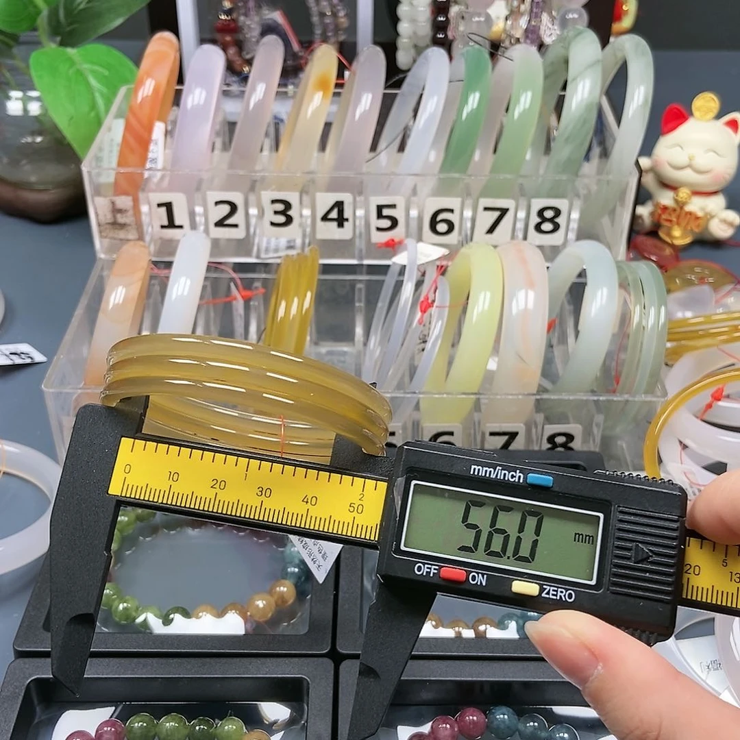 玛瑙/玉髓手镯未镶嵌32