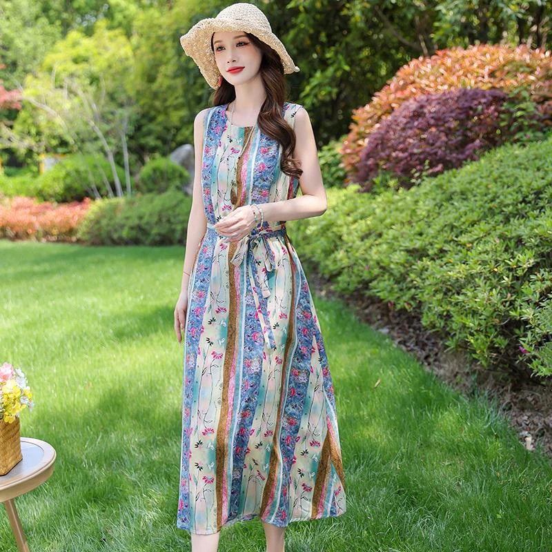 无袖背心连衣裙子女夏季2025新款海边度假高级感棉绸吊带沙滩长裙