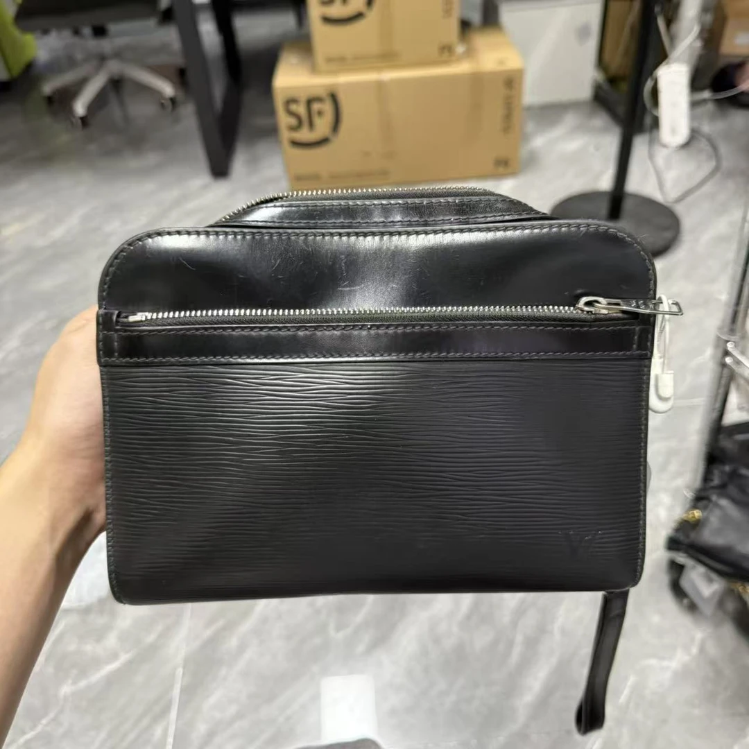 99新 LouisVuitton/路易威登 【安则专属】黑色水波纹手拿包