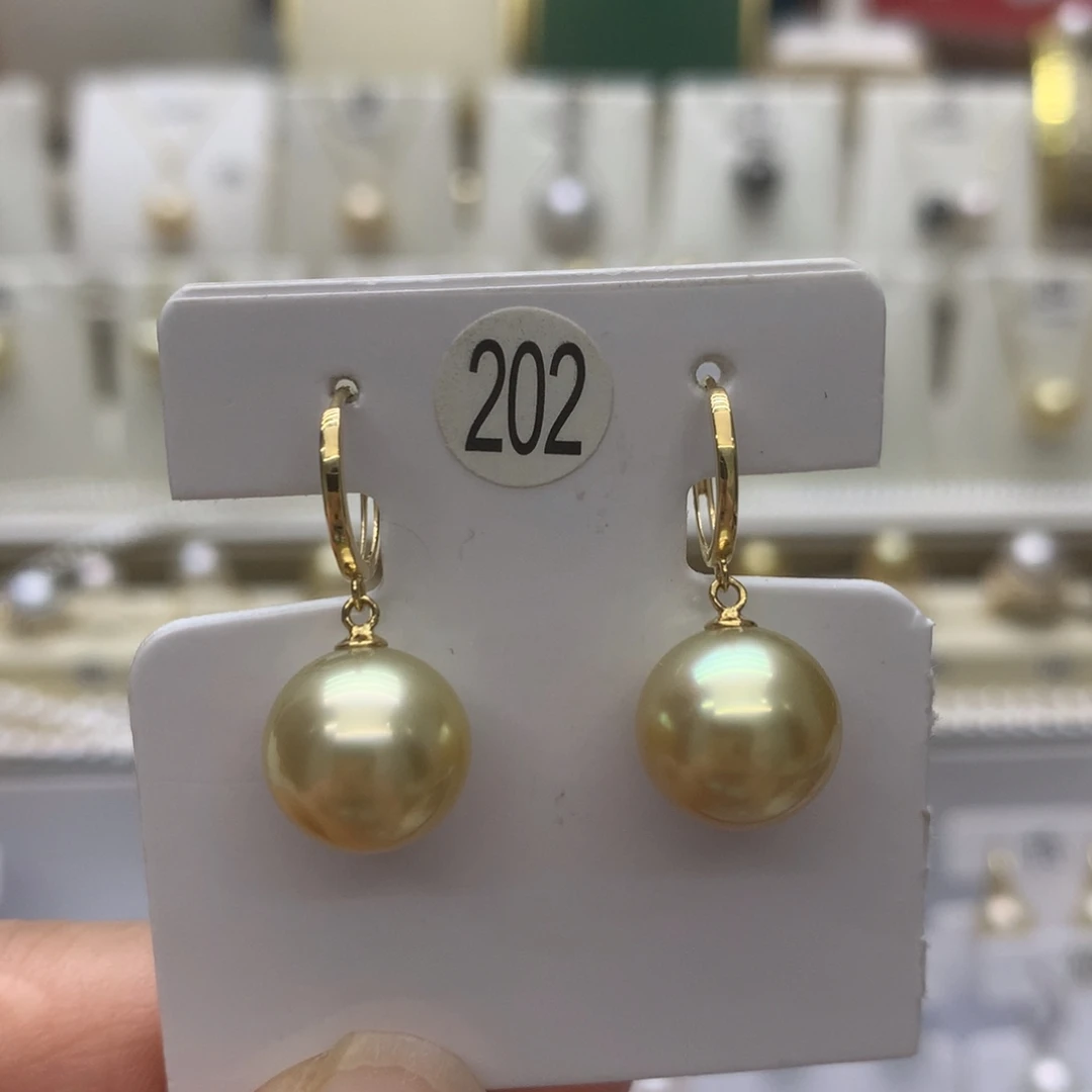 海水珍珠耳饰18K金镶嵌