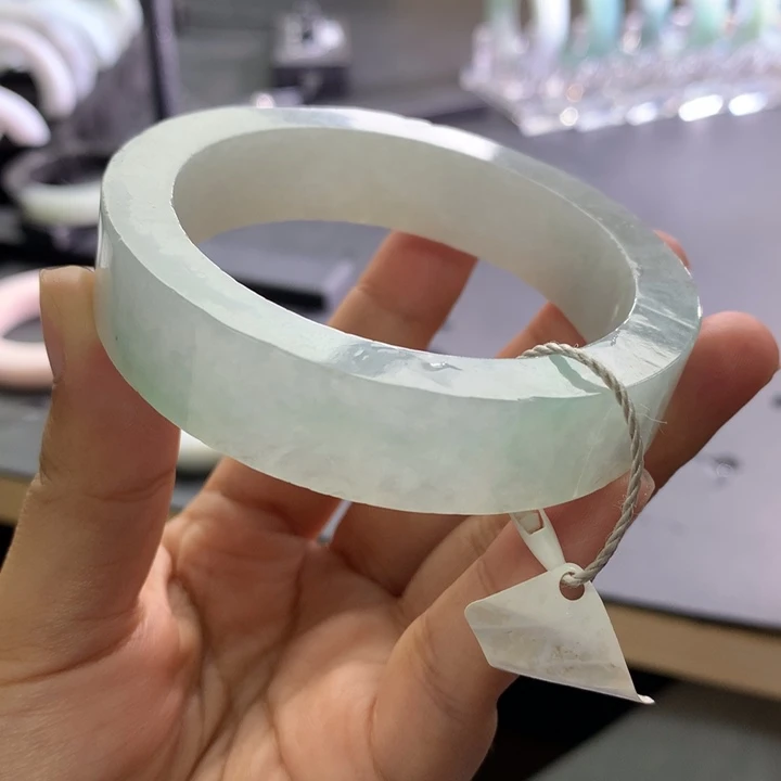 定制翡翠冰冰镯未镶嵌