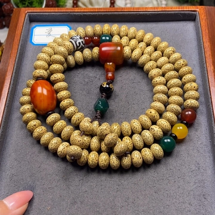 星月菩提吊坠菩提