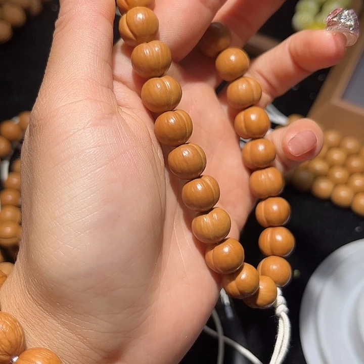 猴头核桃吊坠尼***811精工小屁桃手持全品无药无瑕