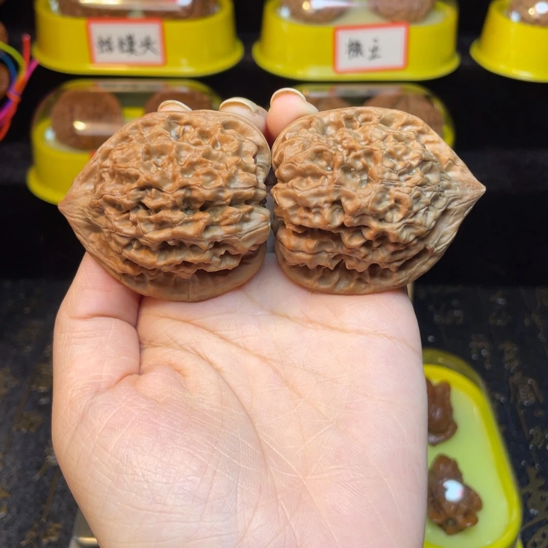 文玩核桃把件马**卡官帽45
