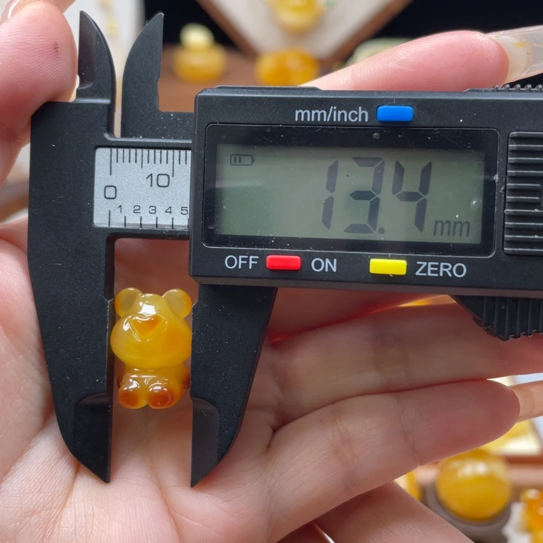 琥珀未镶嵌珠宝奇石小熊