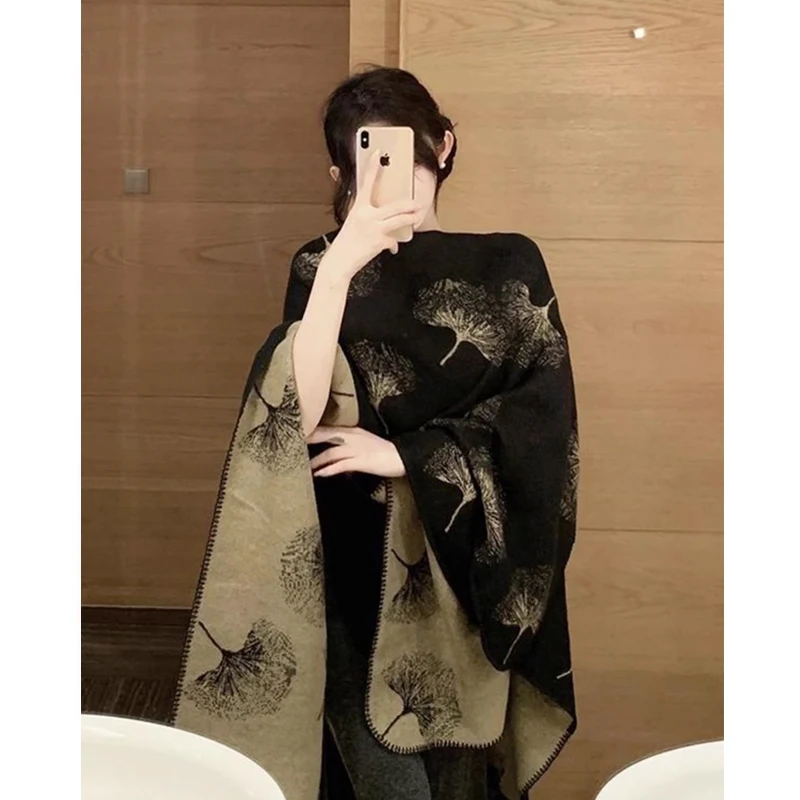 设计感披肩外套女秋季2025新款波西米亚风高贵典雅新中式外搭围巾
