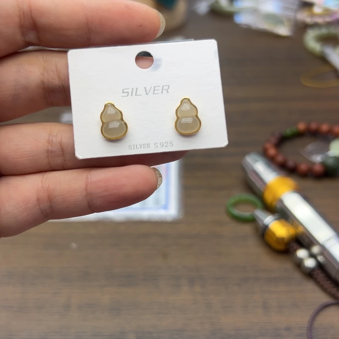 和田玉银S925镶嵌耳饰烟紫葫芦