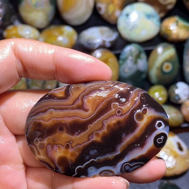 未镶嵌玛瑙/玉髓珠宝奇石