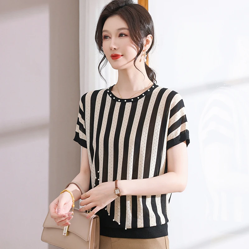 母亲节妈妈夏季薄款针织短袖冰丝T恤时尚中年女宽松条纹小衫上衣
