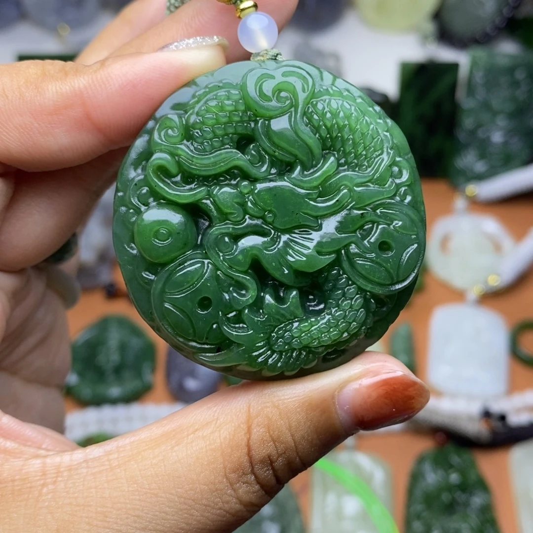 和田玉未镶嵌颈饰