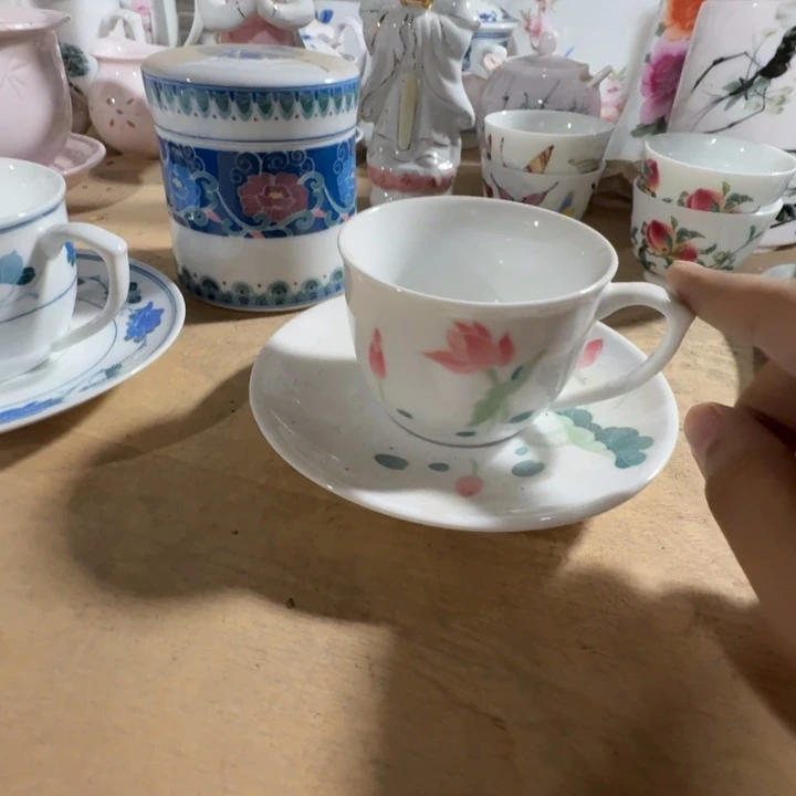 景德镇的陶瓷瓷器
