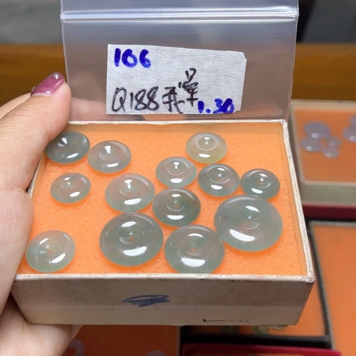 定制翡翠未镶嵌我*?不