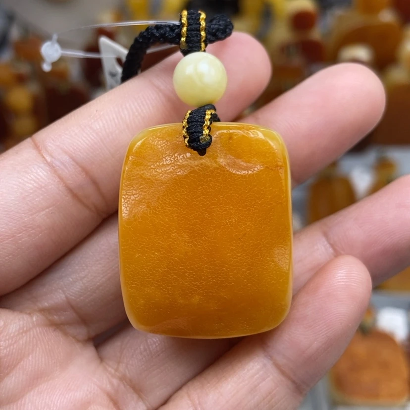 【闪购商品】琥珀颈饰未镶嵌