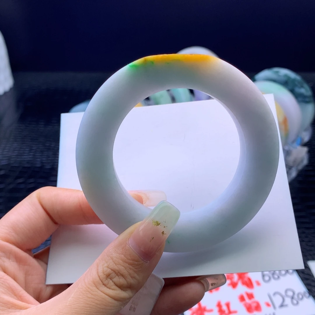 定制翡翠未镶嵌手镯