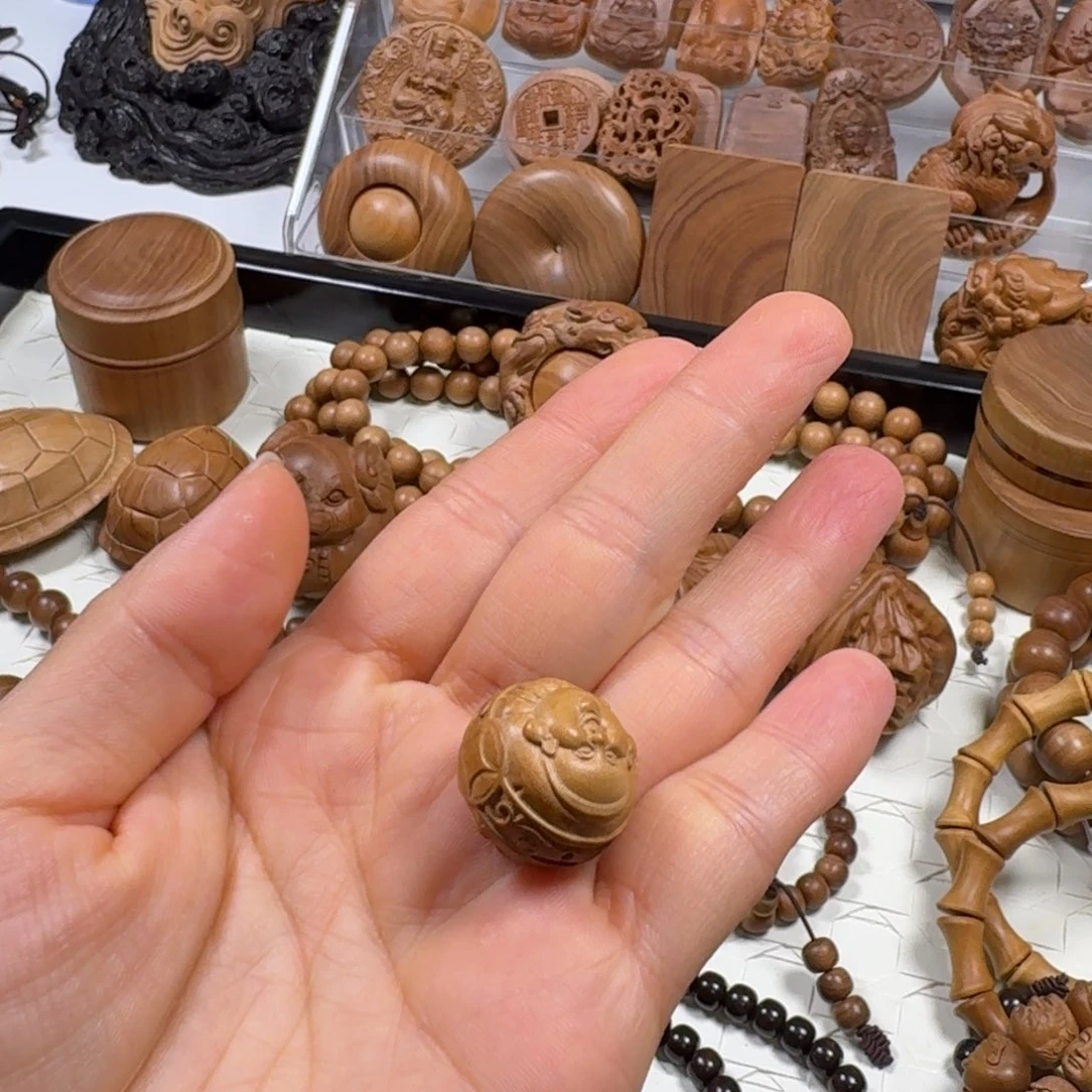 无事牌檀香木配饰珠财迷吊坠