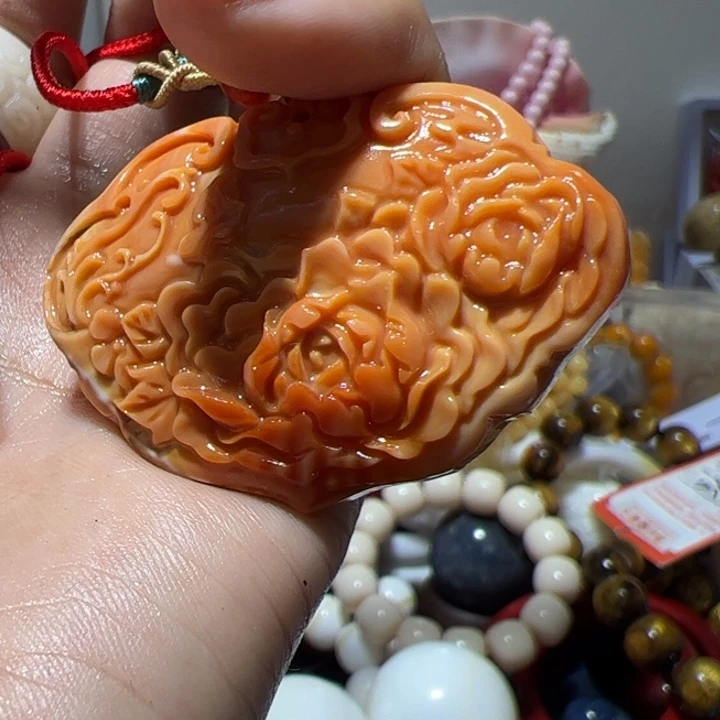 铁合金石英石牡丹花血锁