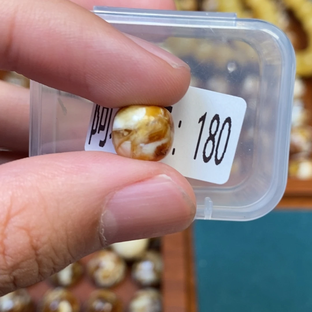 猴头核桃把件沁色圆珠老型180