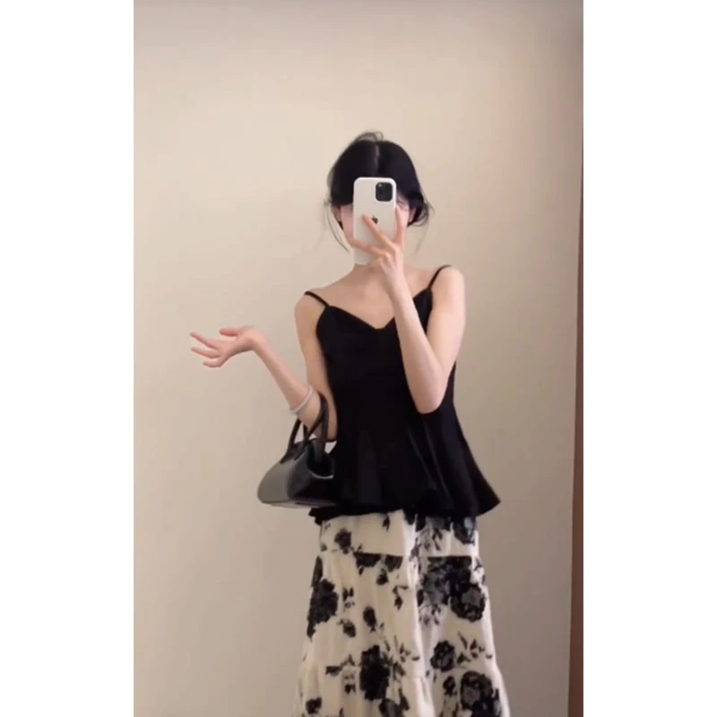 2025夏季新款气质高级感修身百搭吊带背心上衣显瘦高腰休闲半身裙