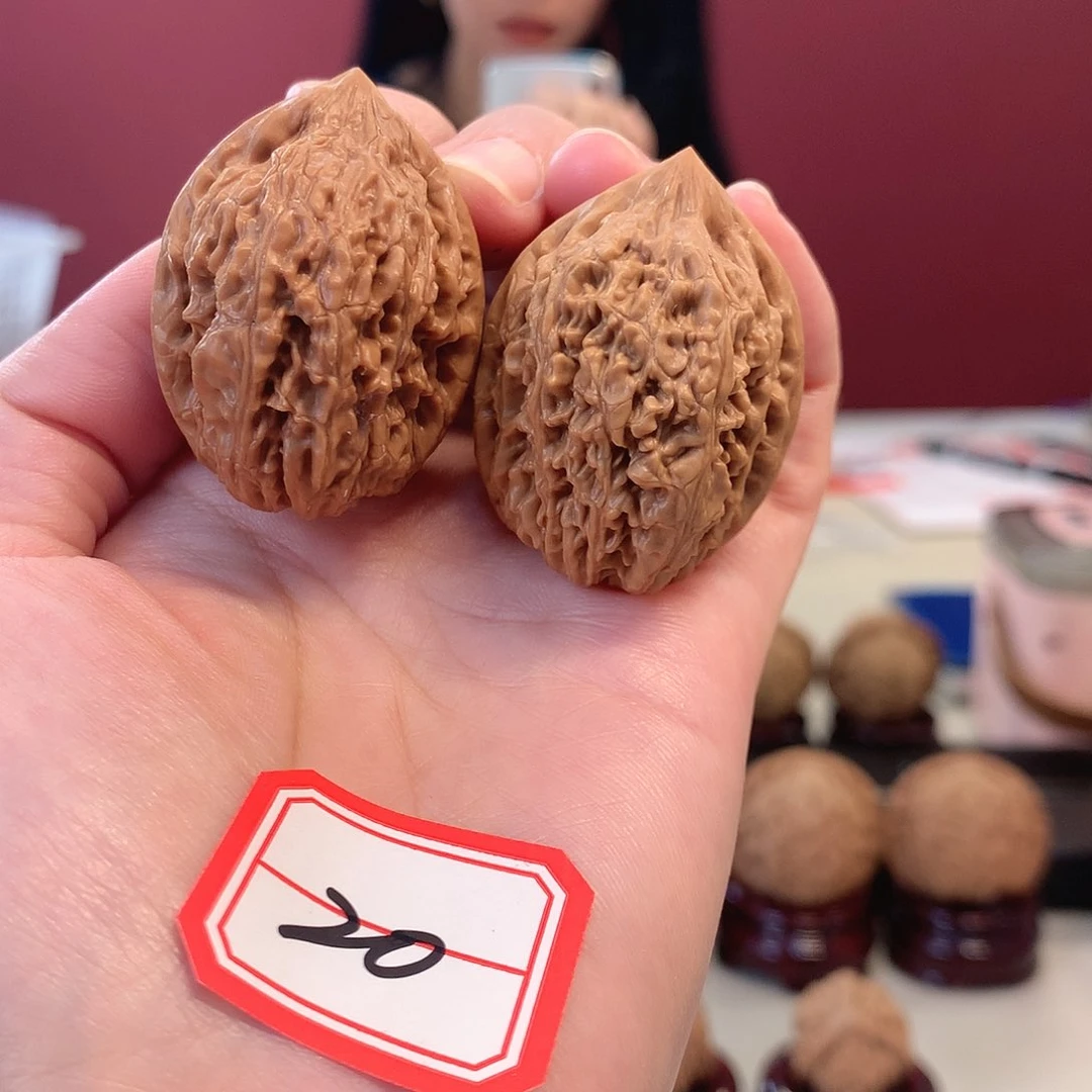 【闪购商品】文玩核桃吊坠蒜头 30尺