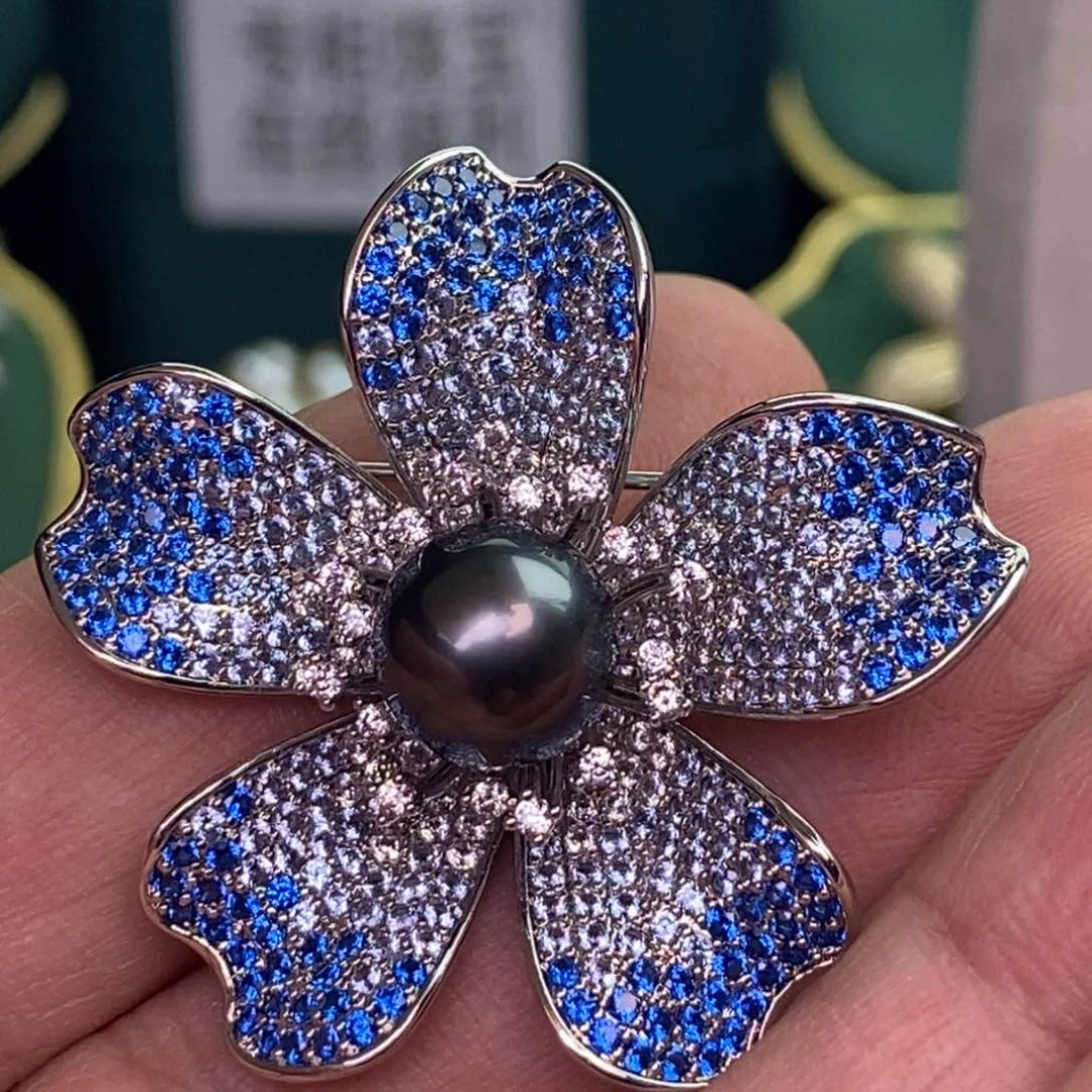 未镶嵌胸饰海水珍珠