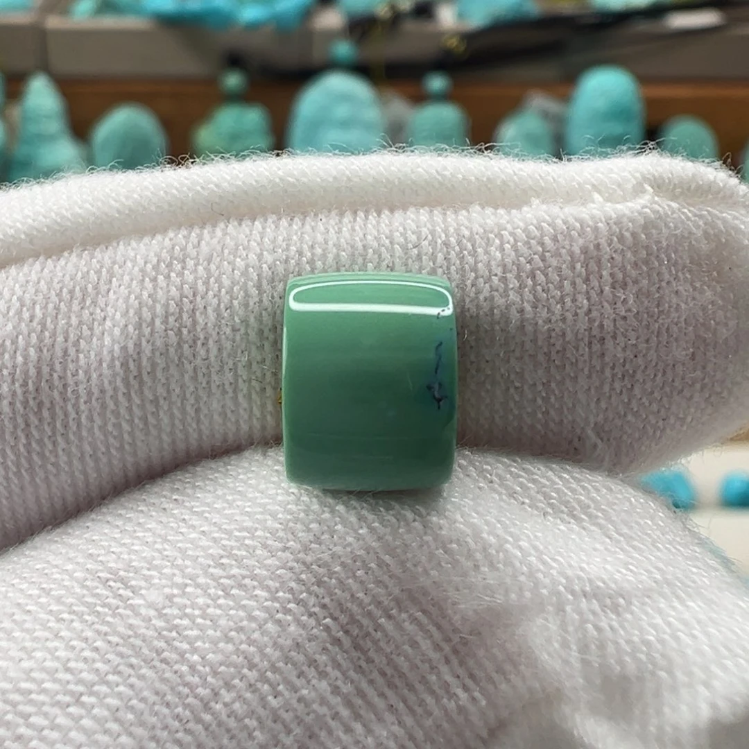 绿松石未镶嵌直切8.3/6.3