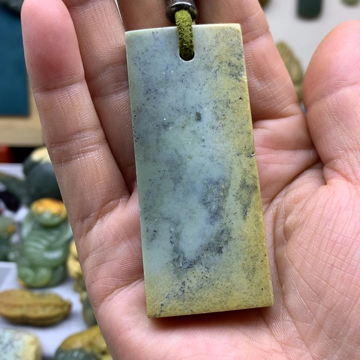 【闪购商品】岫岩河磨玉（透闪石质玉）未镶嵌挂件