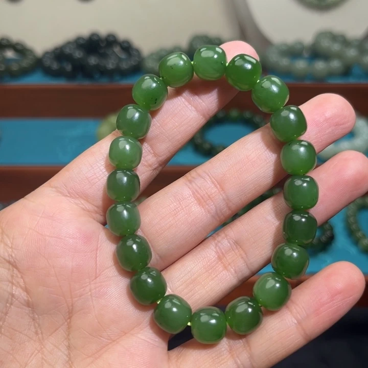 和田玉未镶嵌手链卡10