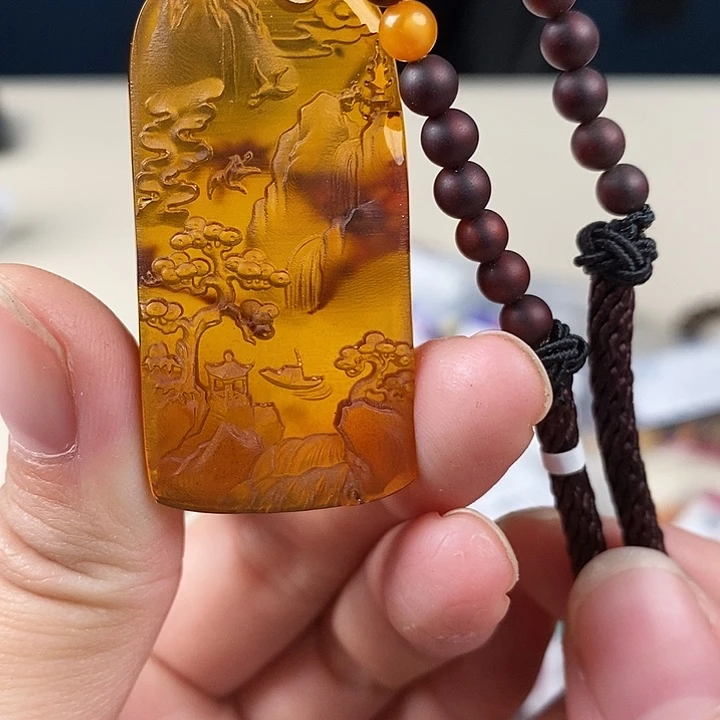 琥珀未镶嵌珠宝奇石