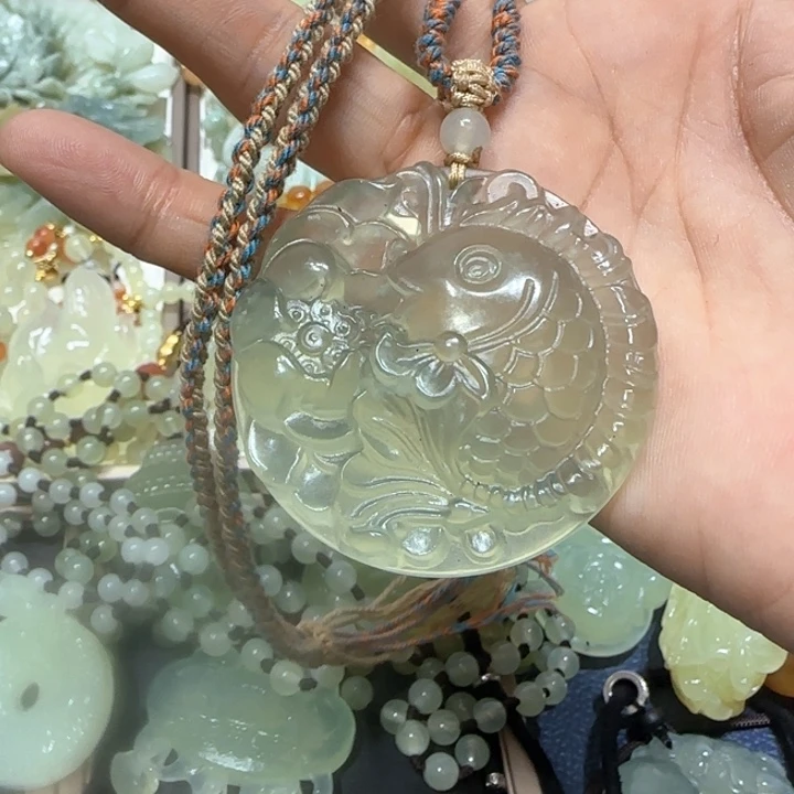 蛇纹石玉未镶嵌吊坠