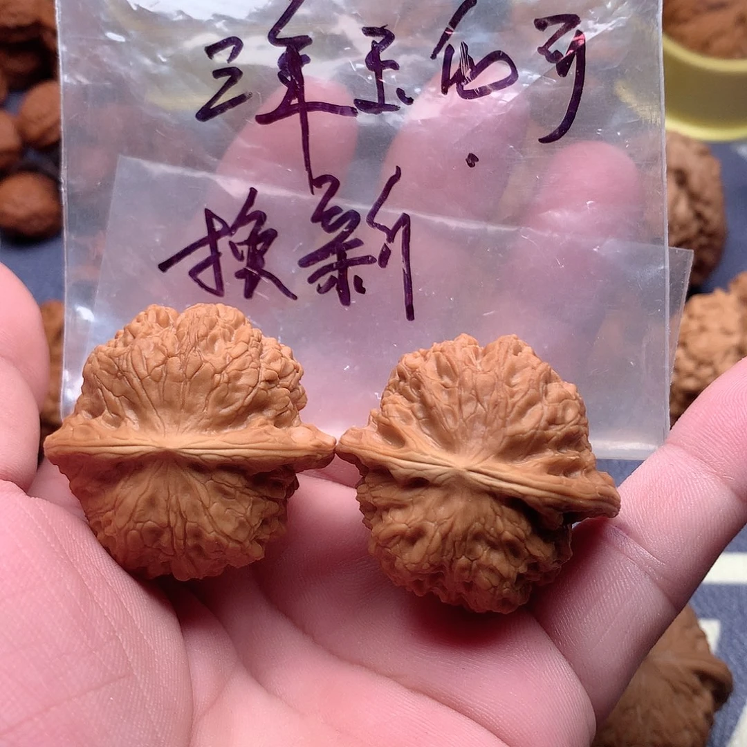 把件文玩核桃血麒麟