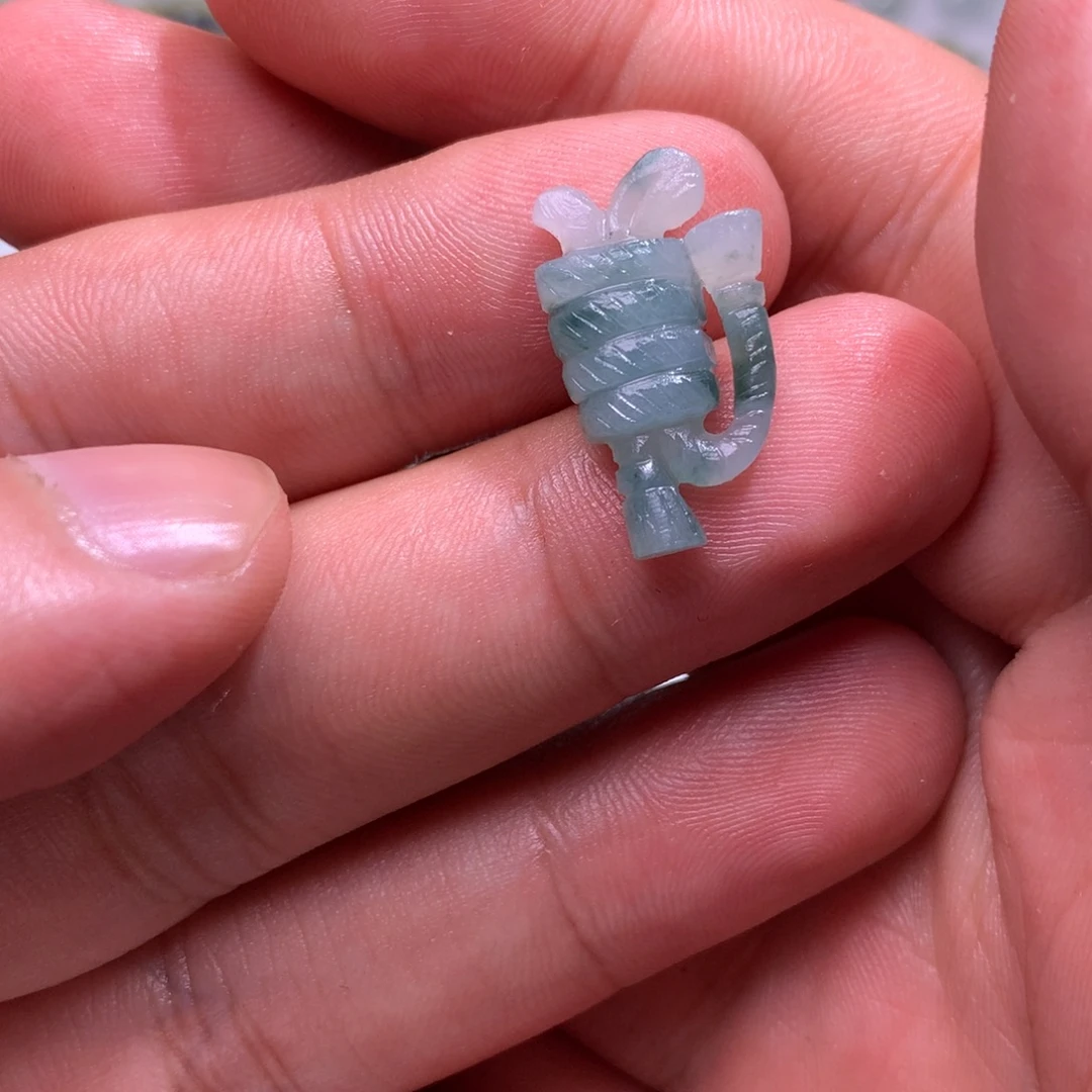 定制翡翠未镶嵌毛货