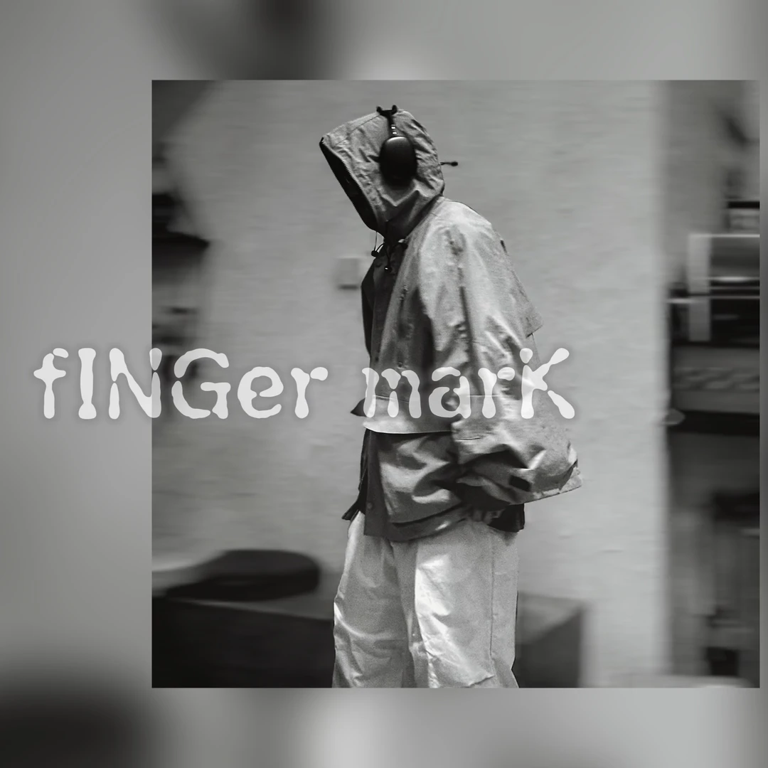 fINGer marK 集閤店 复古主义男女同款做旧廓形PU皮夹克8807