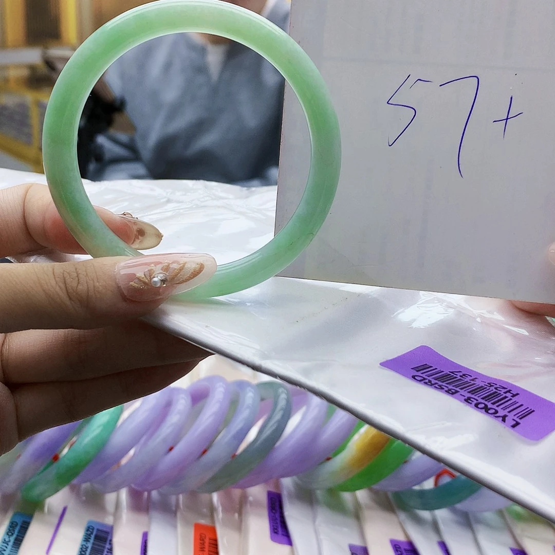 翡翠未镶嵌手镯ghh