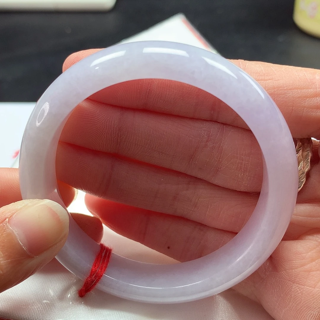 翡翠手镯未镶嵌54圈