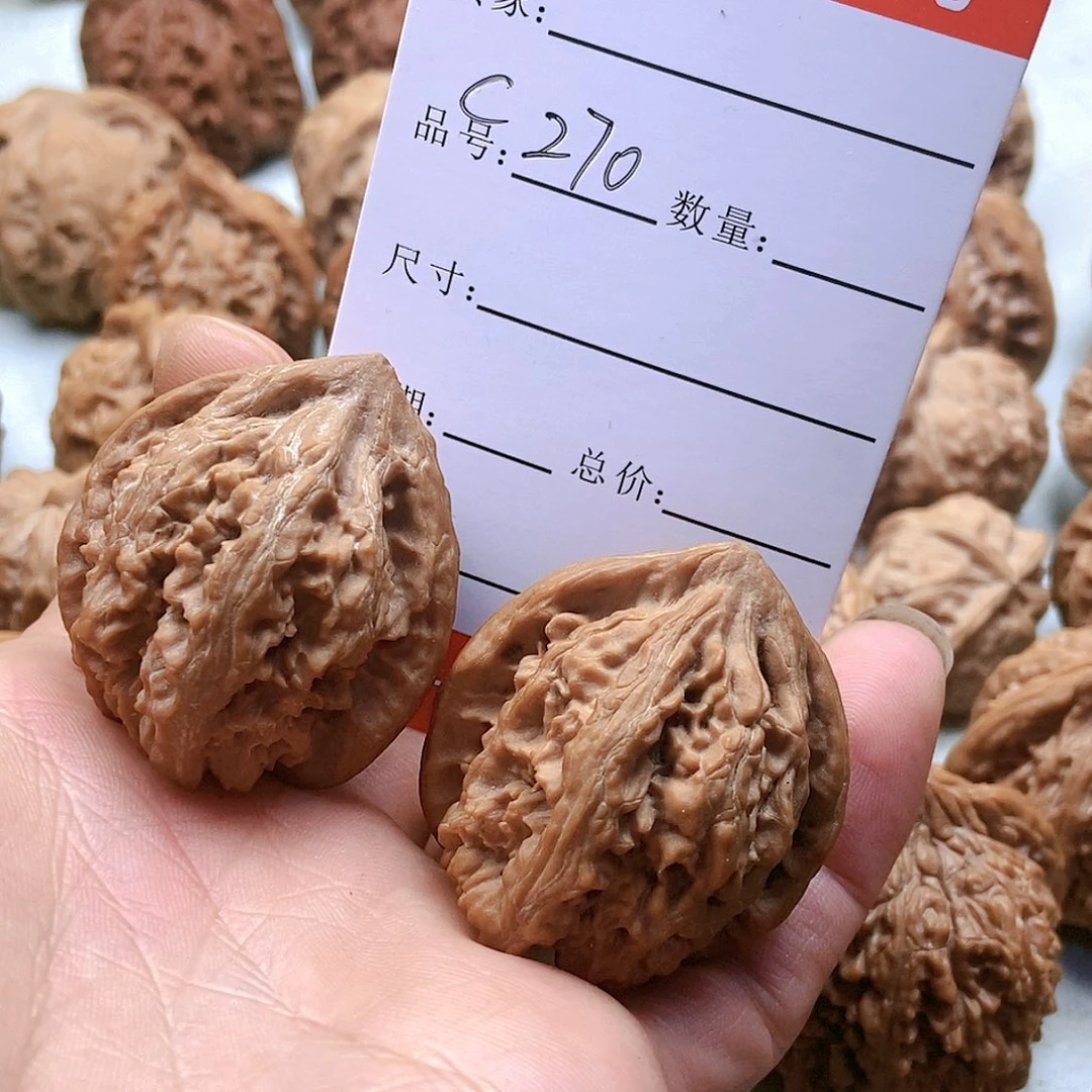 把件桃核?*?270号火焰马蹄36尺