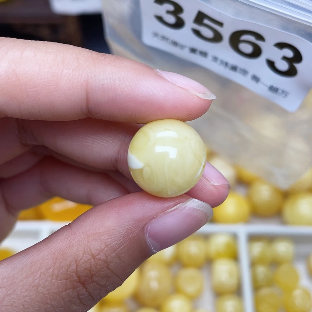 蜜蜡未镶嵌珠宝奇石粉15