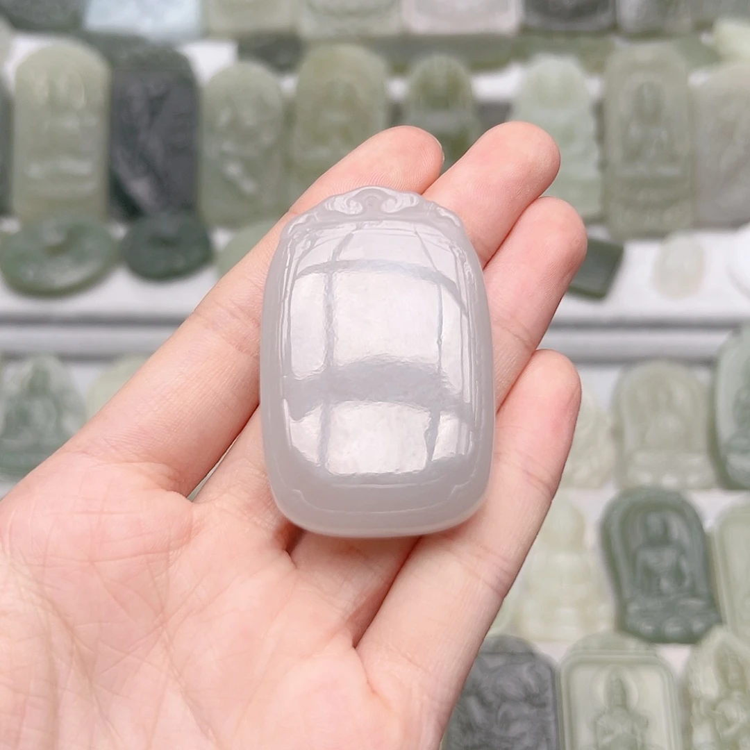 和田玉未镶嵌颈饰无事牌