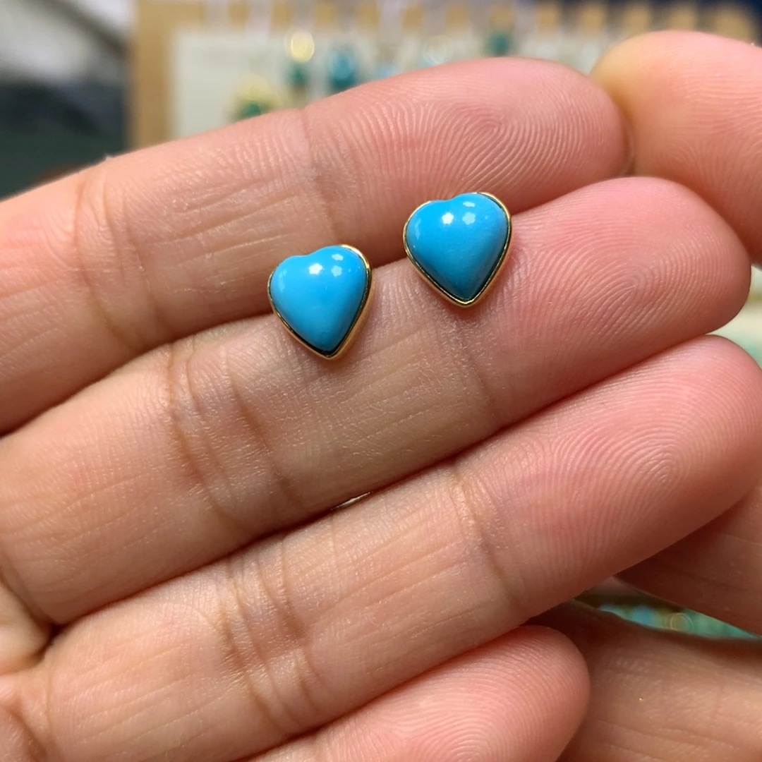 绿松石18K金镶嵌耳钉