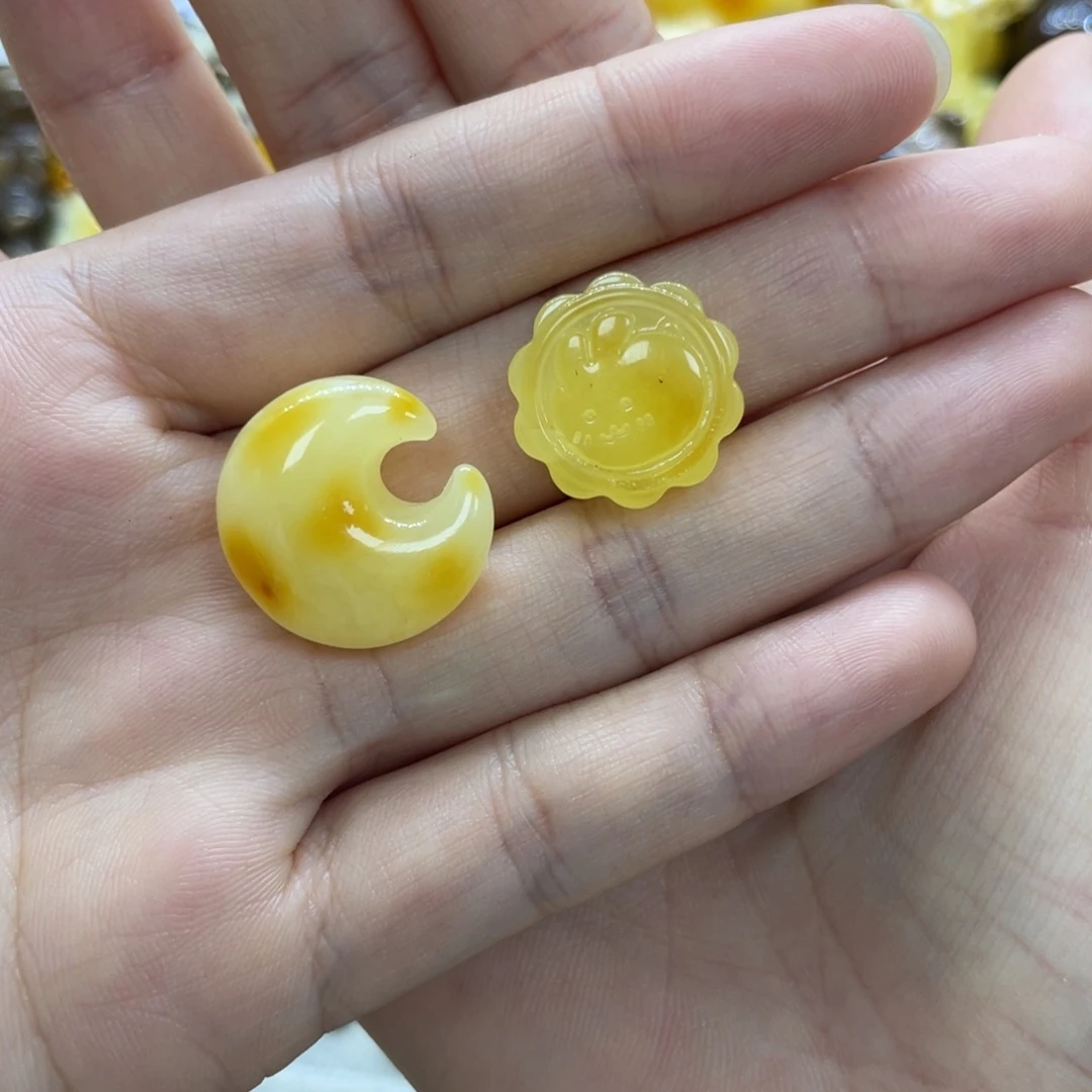 琥珀未镶嵌裸石天然琥珀