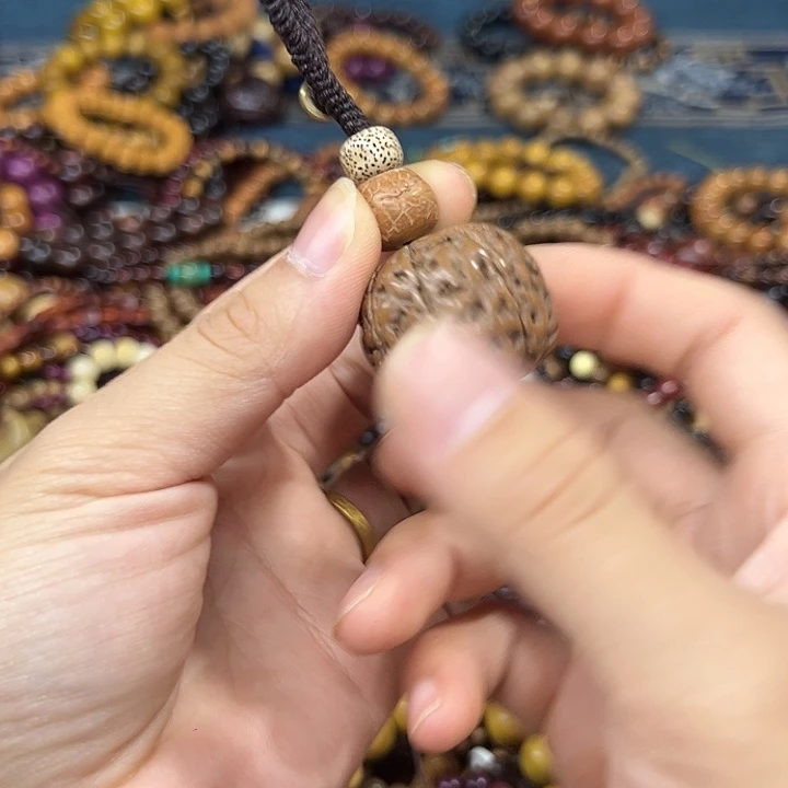 维腊木（绿檀）无事牌