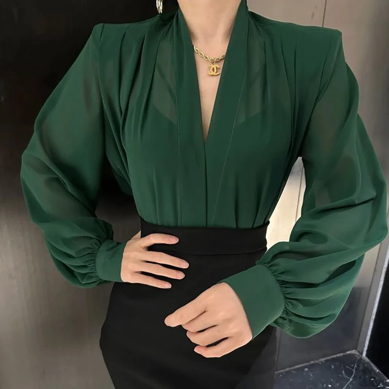 法式通勤高级感v领气质防晒衣女夏宽松纯色灯笼袖雪纺衬衫女上衣