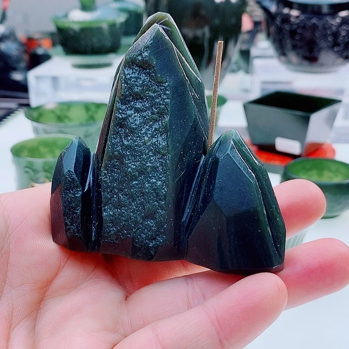 和田玉（青玉）未镶嵌把件