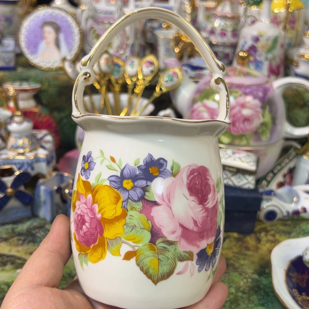 摆件鹿与海陶瓷家居用品有限公司